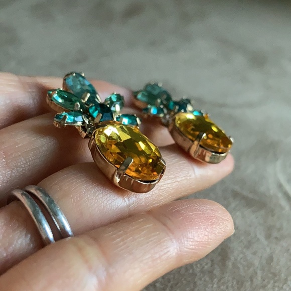 Pineapple Earrings - Picture 3 of 7